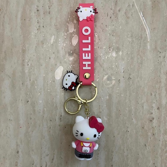 ‼️SOLD‼️New Hello Kitty 3D Cute KeyChain - Picture 3 of 3